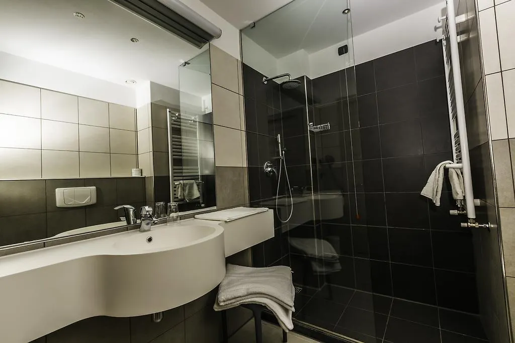 Campione Univela Rooms & Beds - Private Beach 0*, Tremosine Италия